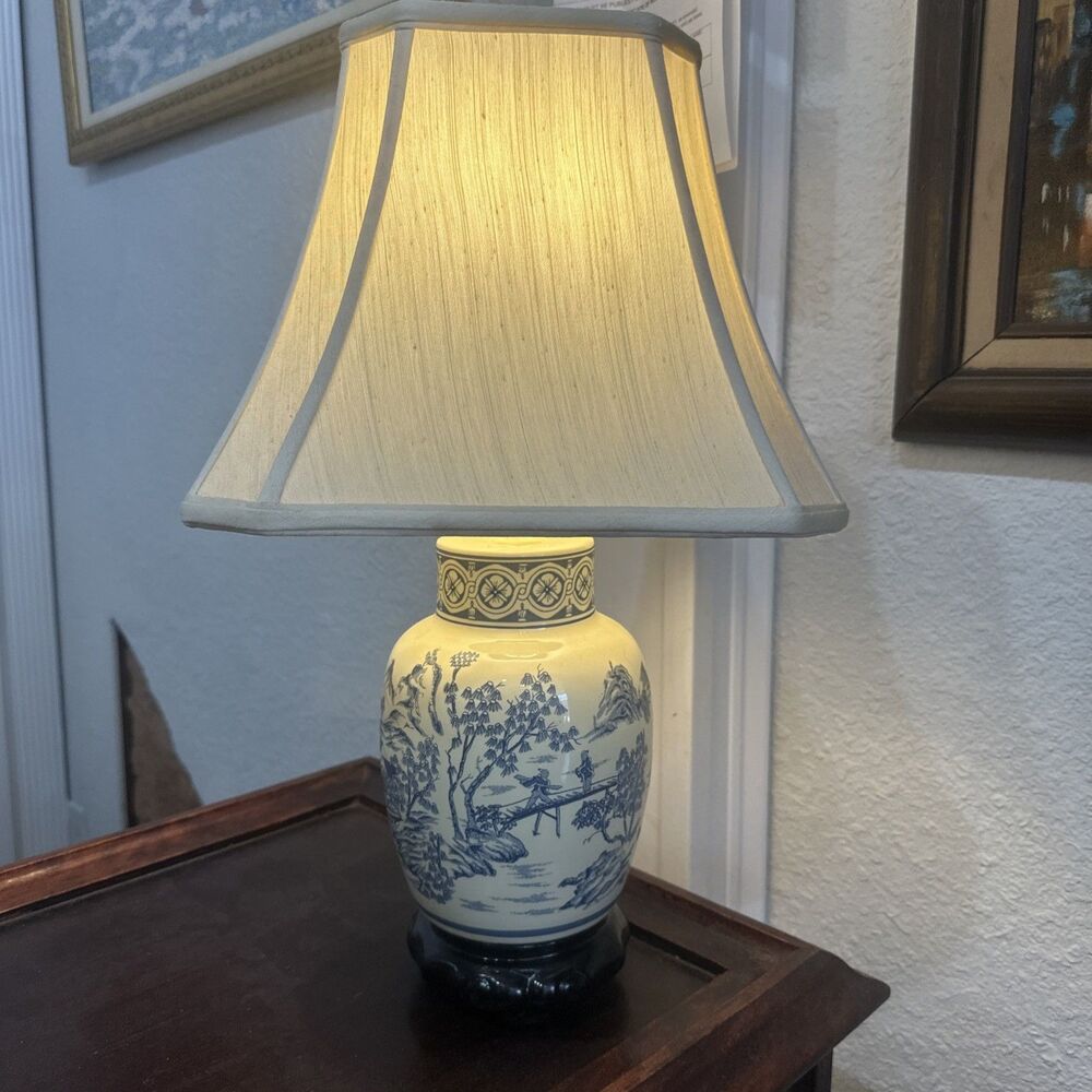 Vtg Asian style Lamp Cream and Blue removable base Ivory Bell lamp shade Chinois